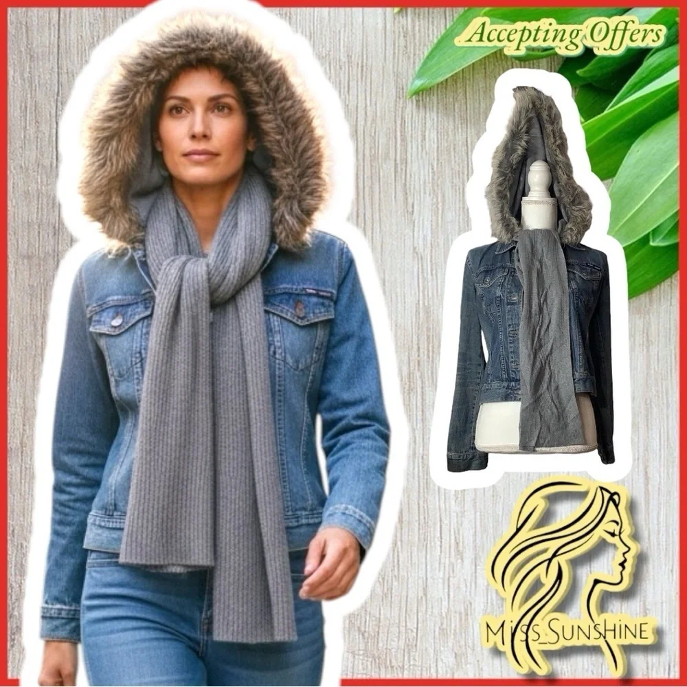 cabi - OS - faux Trim hooded scarf - grey and textured - very stylish and soft